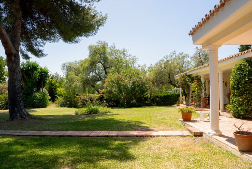 R5064325-Villa-For-Sale-El-Paraiso-Detached-3-Beds-265-Built-13