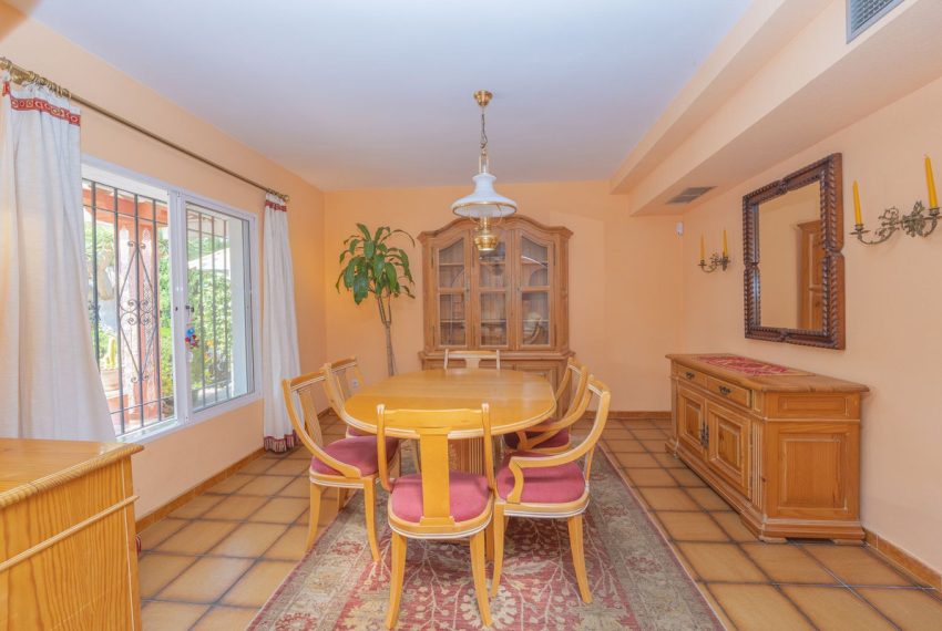R5064568-Villa-For-Sale-Marbella-Detached-3-Beds-233-Built-12