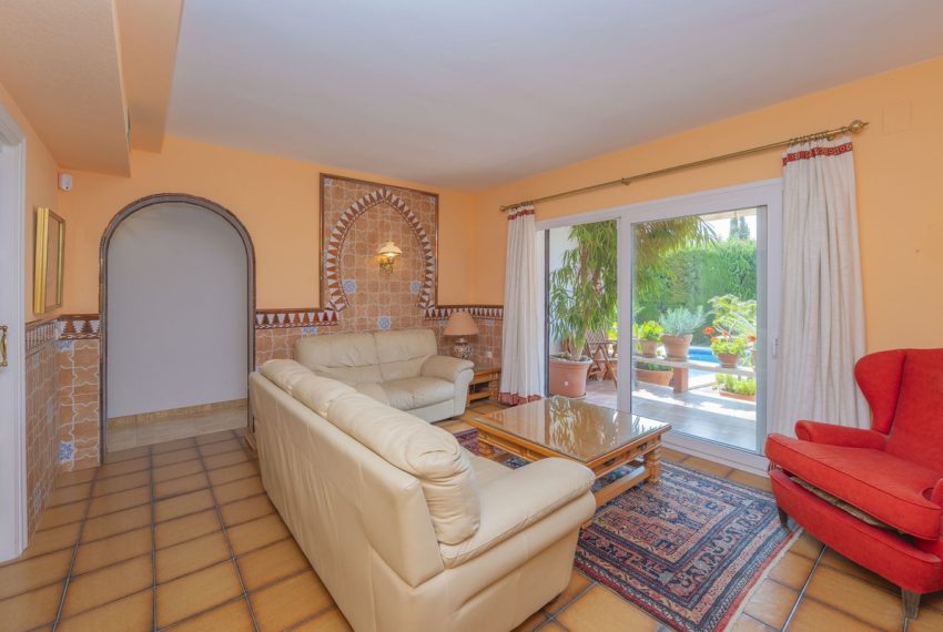 R5064568-Villa-For-Sale-Marbella-Detached-3-Beds-233-Built-13