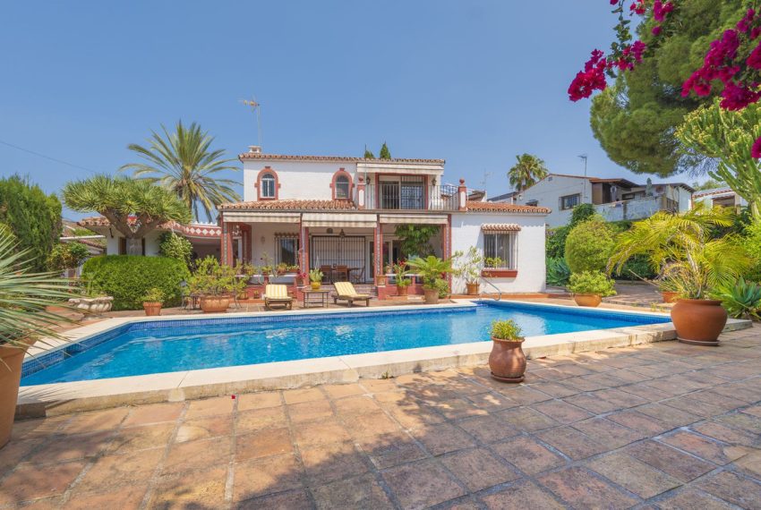 R5064568-Villa-For-Sale-Marbella-Detached-3-Beds-233-Built-14