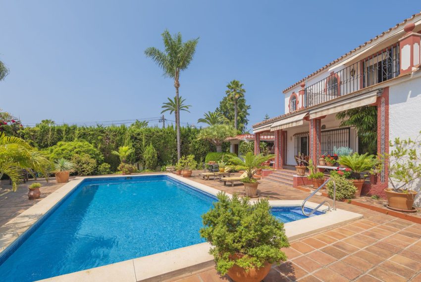 R5064568-Villa-For-Sale-Marbella-Detached-3-Beds-233-Built-5
