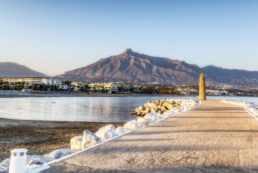 R5064649-Apartment-For-Sale-Puerto-Banus-Penthouse-5-Beds-333-Built-1