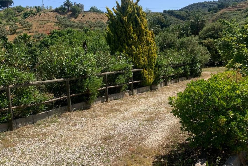 R5064667-Villa-For-Sale-Ojen-Finca-1-Beds-72-Built-12