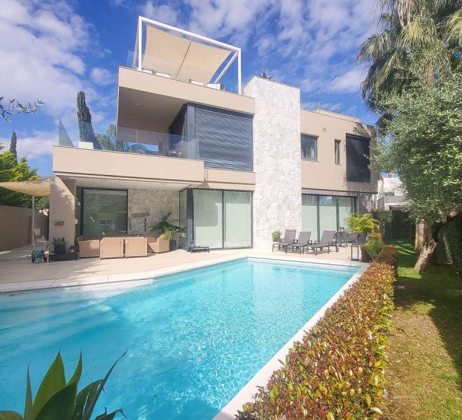 R5064691-Image 1-Detached - 5 Beds - 360 Built