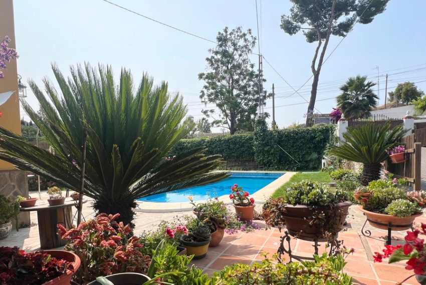 R5064853-Villa-For-Sale-Coin-Detached-3-Beds-130-Built-1