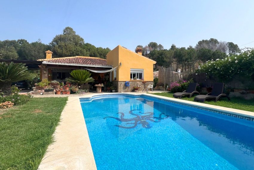 R5064853-Villa-For-Sale-Coin-Detached-3-Beds-130-Built