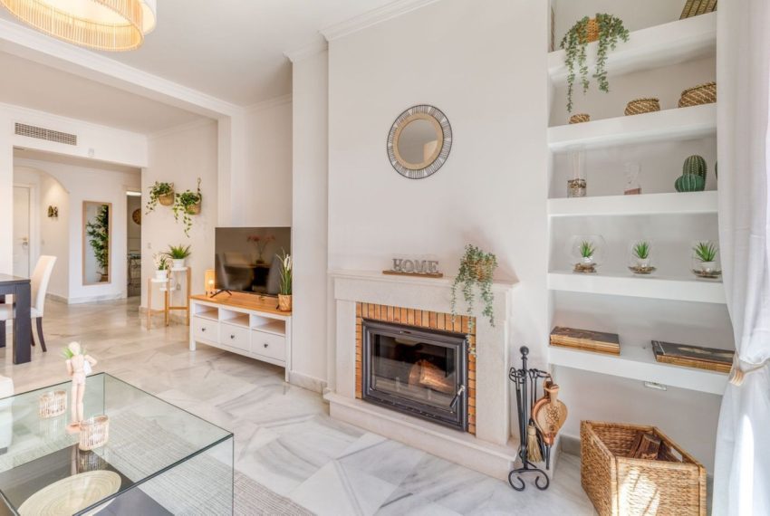 R5065081-Apartment-For-Sale-Hacienda-del-Sol-Middle-Floor-2-Beds-130-Built-14