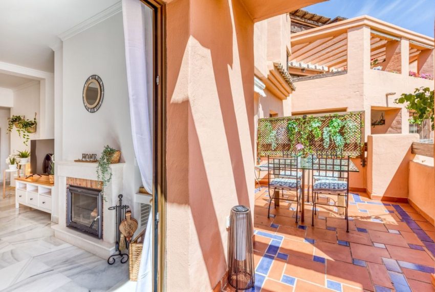R5065081-Apartment-For-Sale-Hacienda-del-Sol-Middle-Floor-2-Beds-130-Built-6