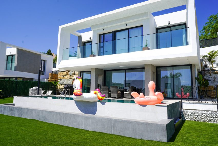 R5065273-Villa-For-Sale-Estepona-Detached-4-Beds-142-Built-11
