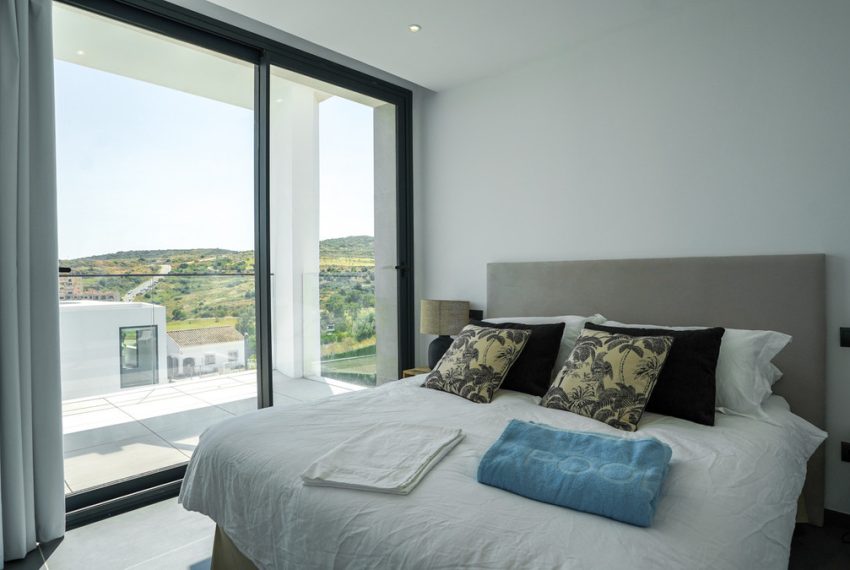 R5065273-Villa-For-Sale-Estepona-Detached-4-Beds-142-Built-6
