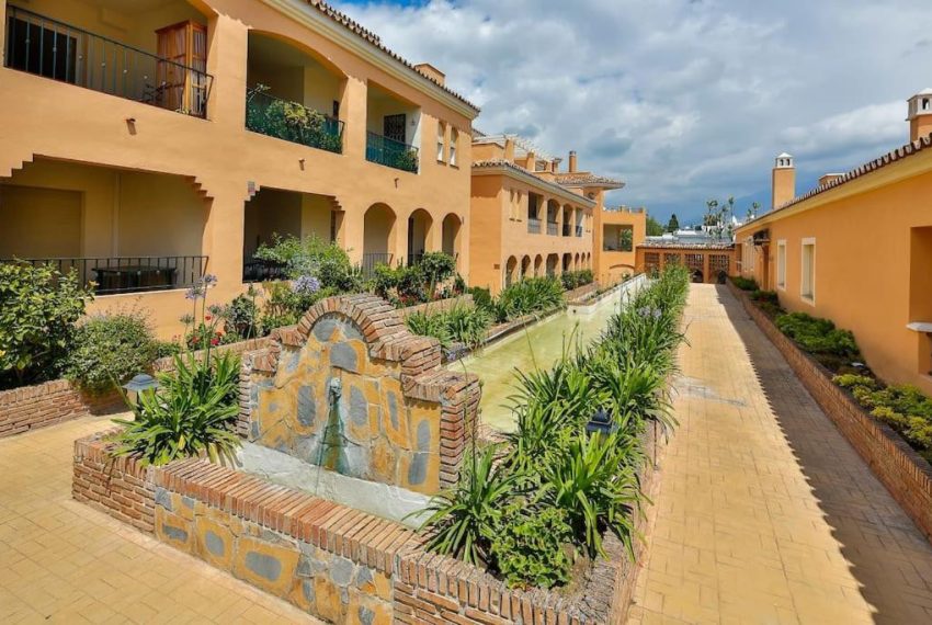 R5065414-Apartment-For-Sale-Nueva-Andalucia-Middle-Floor-2-Beds-113-Built-3