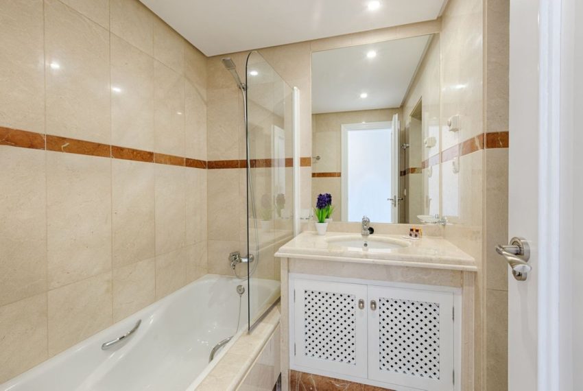 R5066965-Apartment-For-Sale-Costalita-Penthouse-2-Beds-133-Built-16