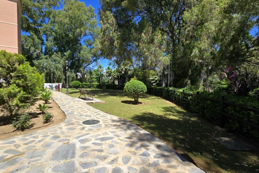 R5066989-Apartment-For-Sale-Aloha-Middle-Floor-3-Beds-139-Built-16