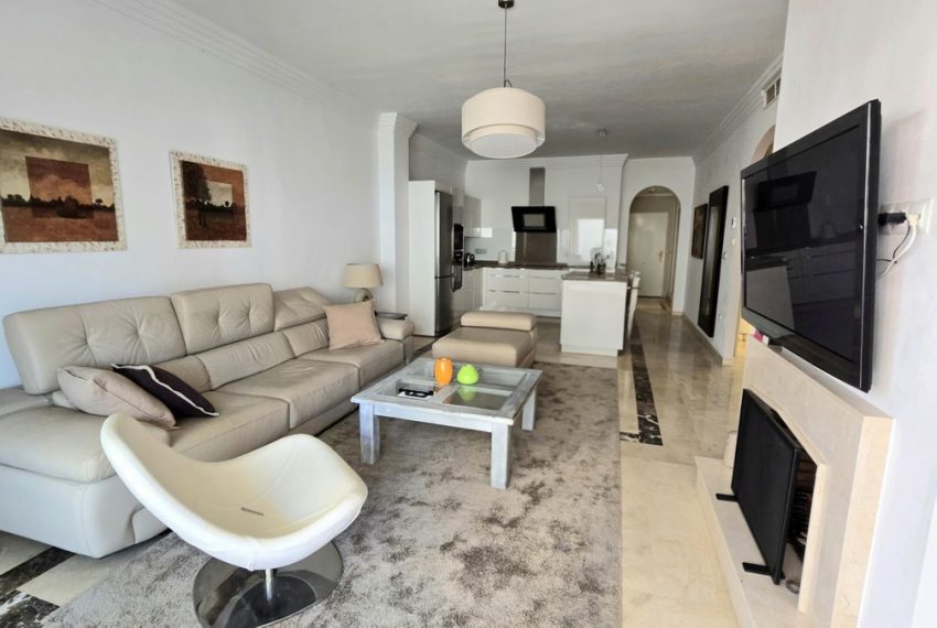 R5066989-Apartment-For-Sale-Aloha-Middle-Floor-3-Beds-139-Built-2