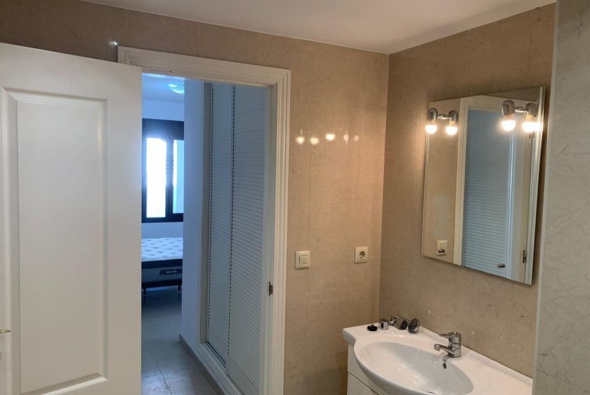 R5067085-Apartment-For-Sale-Nueva-Andalucia-Ground-Floor-2-Beds-112-Built-4