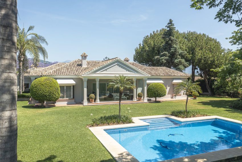 R5067145-Villa-For-Sale-Guadalmina-Alta-Detached-4-Beds-721-Built-1