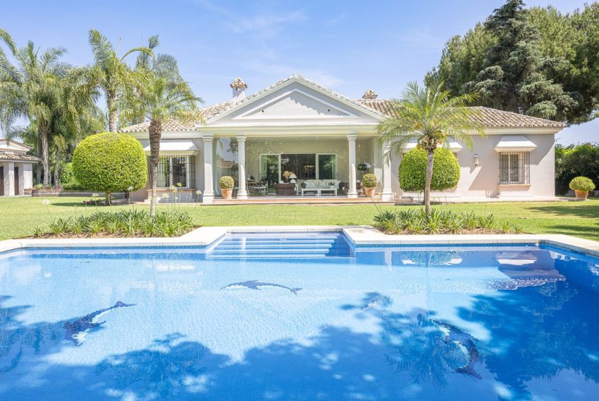 R5067145-Villa-For-Sale-Guadalmina-Alta-Detached-4-Beds-721-Built