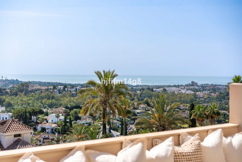 R5067226-Apartment-For-Sale-Nueva-Andalucia-Middle-Floor-3-Beds-300-Built-1