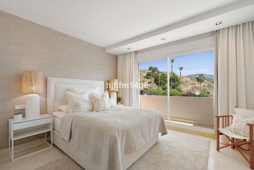 R5067226-Apartment-For-Sale-Nueva-Andalucia-Middle-Floor-3-Beds-300-Built-16