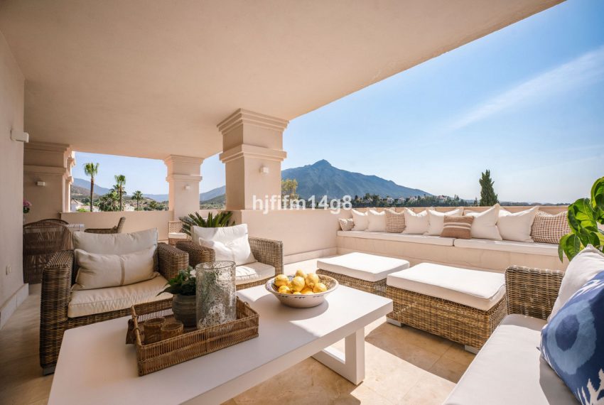 R5067226-Apartment-For-Sale-Nueva-Andalucia-Middle-Floor-3-Beds-300-Built-2