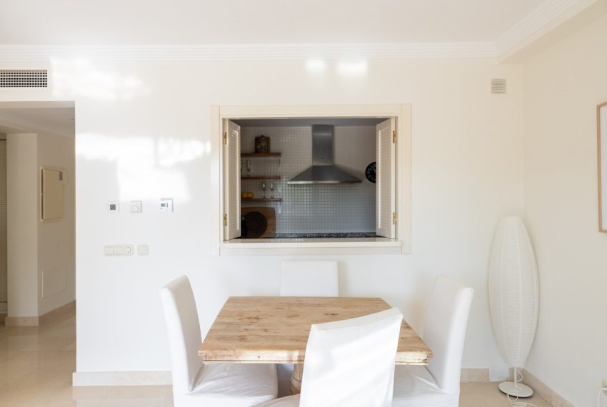 R5067361-Apartment-For-Sale-Nueva-Andalucia-Ground-Floor-1-Beds-109-Built-3