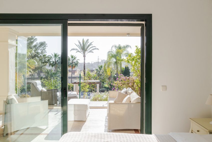 R5067361-Apartment-For-Sale-Nueva-Andalucia-Ground-Floor-1-Beds-109-Built
