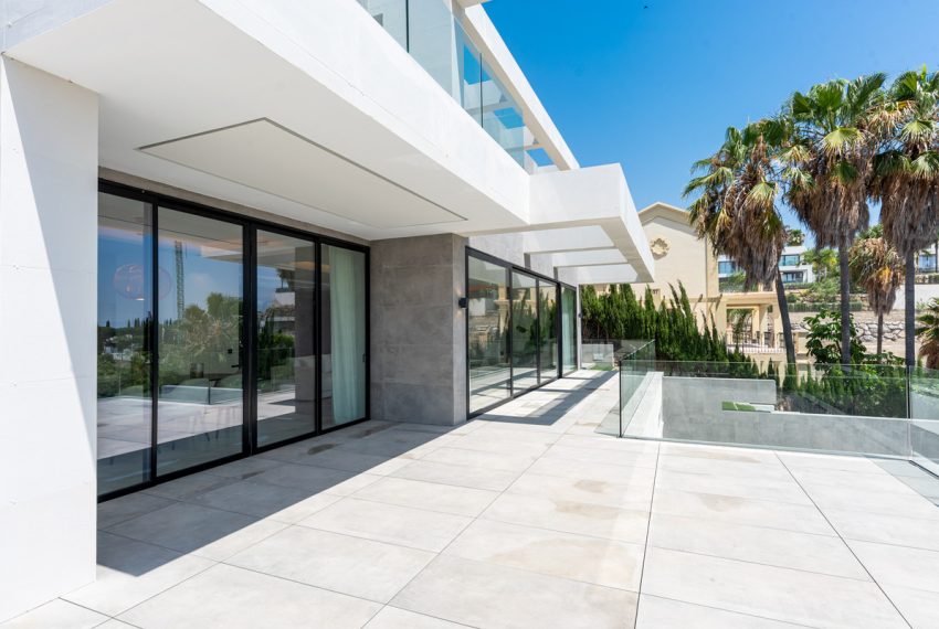 R5067511-Villa-For-Sale-Benahavis-Detached-5-Beds-930-Built-4