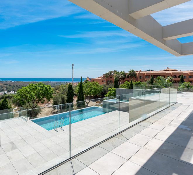 R5067511-Image 1-Detached - 5 Beds - 930 Built