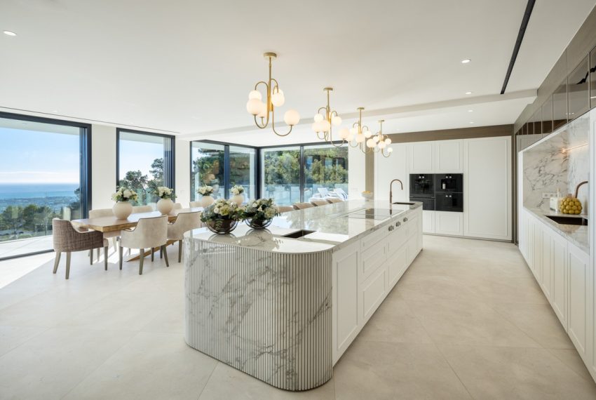 R5068060-Villa-For-Sale-Benahavis-Detached-9-Beds-3300-Built-1