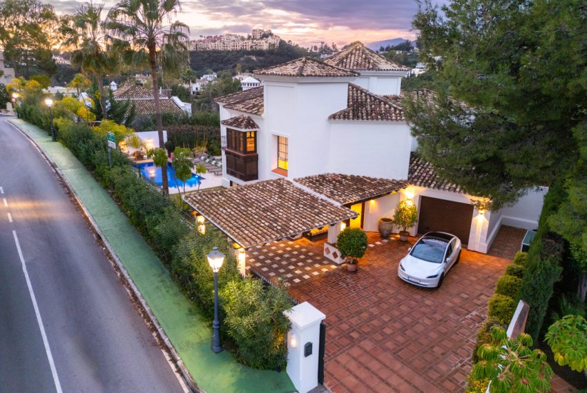 R5068108-Villa-For-Sale-Benahavis-Detached-4-Beds-495-Built-2