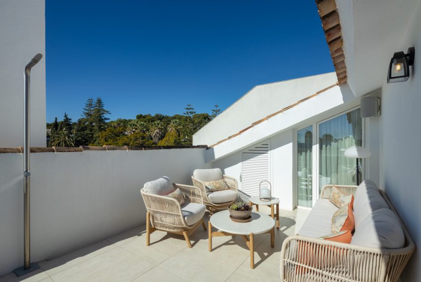 R5068114-Apartment-For-Sale-The-Golden-Mile-Penthouse-5-Beds-291-Built-10