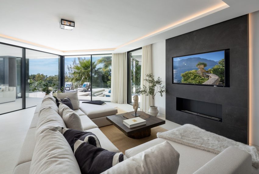 R5068216-Villa-For-Sale-Benahavis-Detached-5-Beds-1085-Built-8