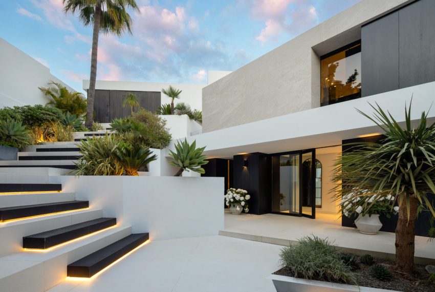 R5068216-Villa-For-Sale-Benahavis-Detached-5-Beds-1085-Built