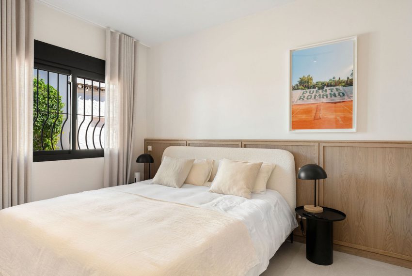 R5068276-Townhouse-For-Sale-Nueva-Andalucia-Terraced-3-Beds-182-Built-13