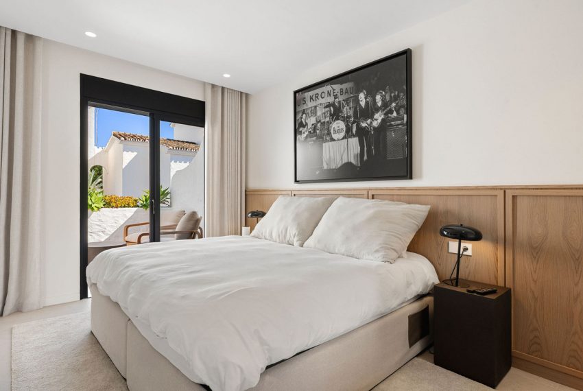R5068276-Townhouse-For-Sale-Nueva-Andalucia-Terraced-3-Beds-182-Built-19