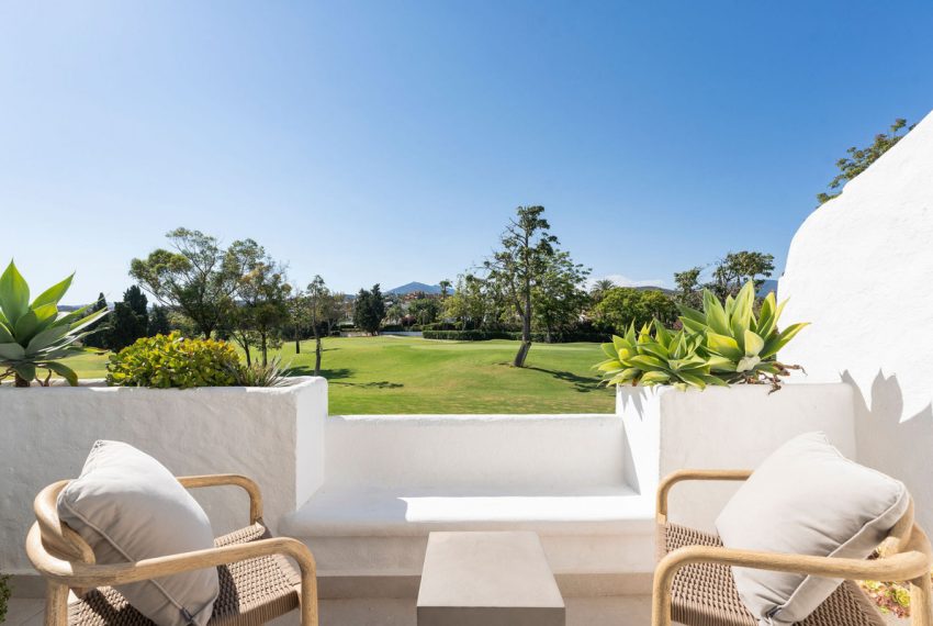 R5068276-Townhouse-For-Sale-Nueva-Andalucia-Terraced-3-Beds-182-Built-6