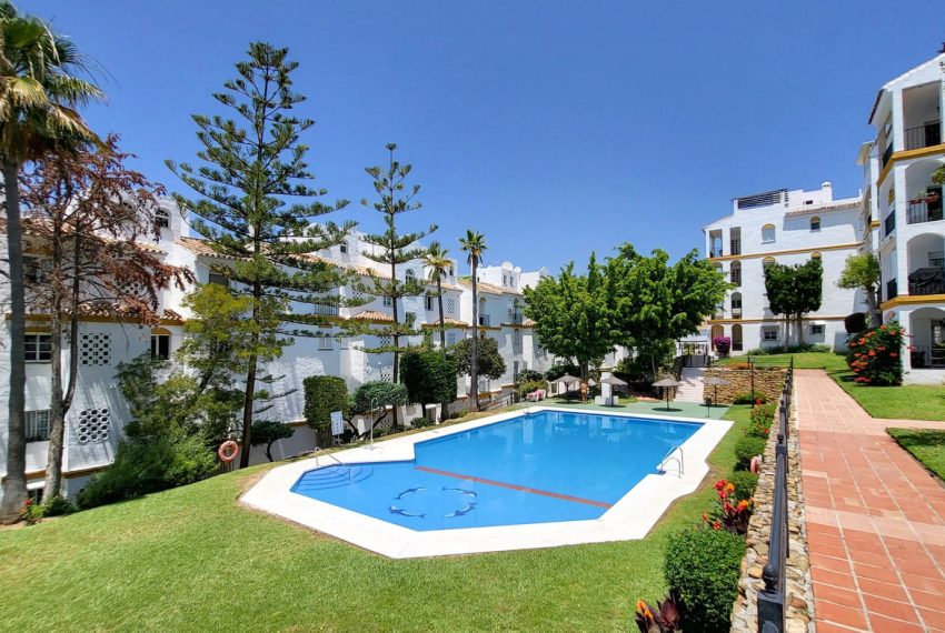 R5068357-Apartment-For-Sale-El-Paraiso-Penthouse-2-Beds-110-Built