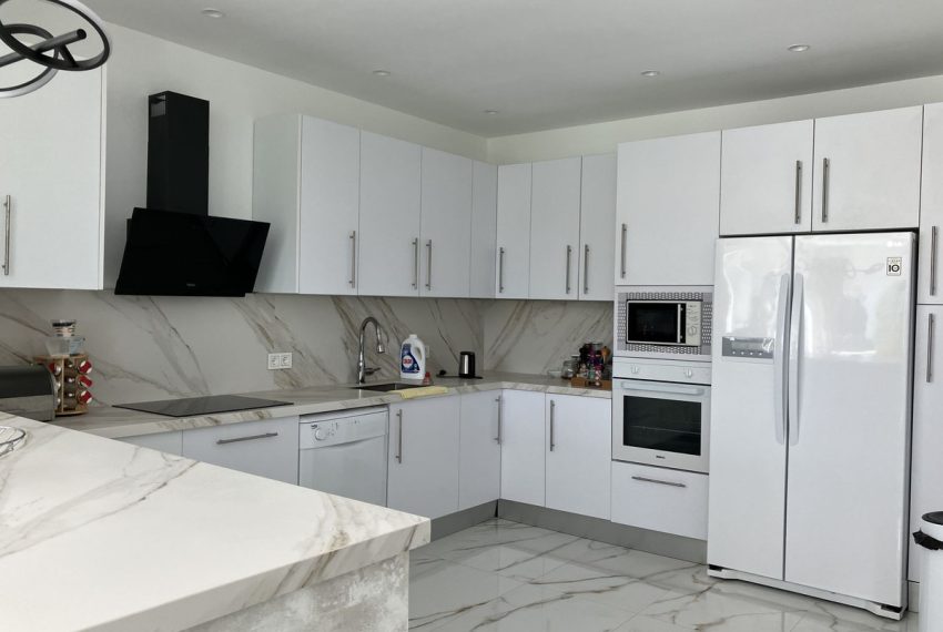 R5068387-Villa-For-Sale-Puerto-Banus-Detached-6-Beds-400-Built-10
