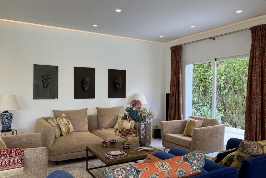 R5068387-Villa-For-Sale-Puerto-Banus-Detached-6-Beds-400-Built-6