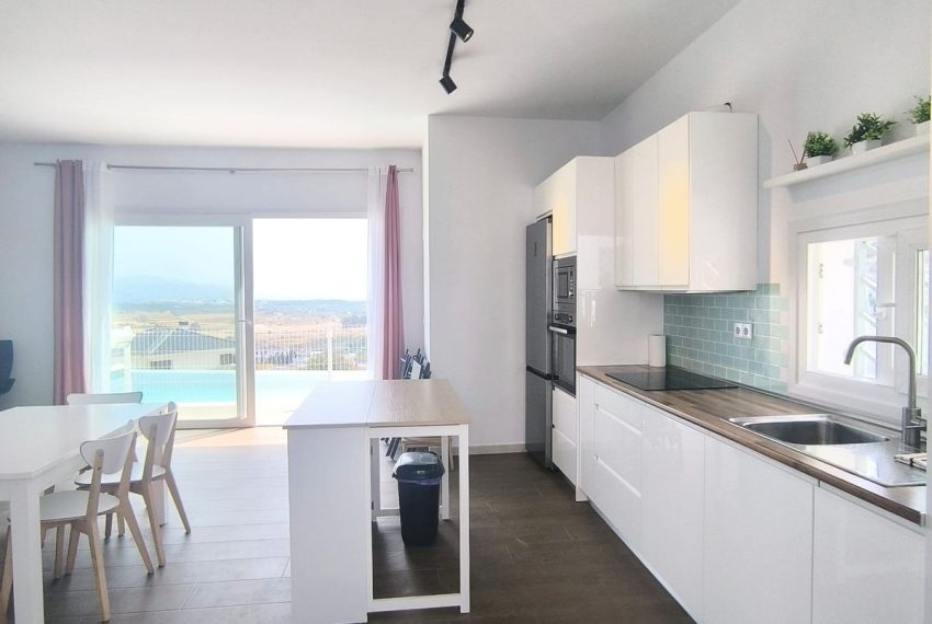 R5069542-Villa-For-Sale-Coin-Detached-3-Beds-121-Built-3