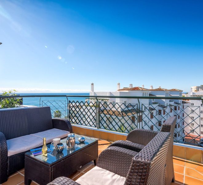 R5069596-Image 1-Penthouse - 2 Beds - 97 Built