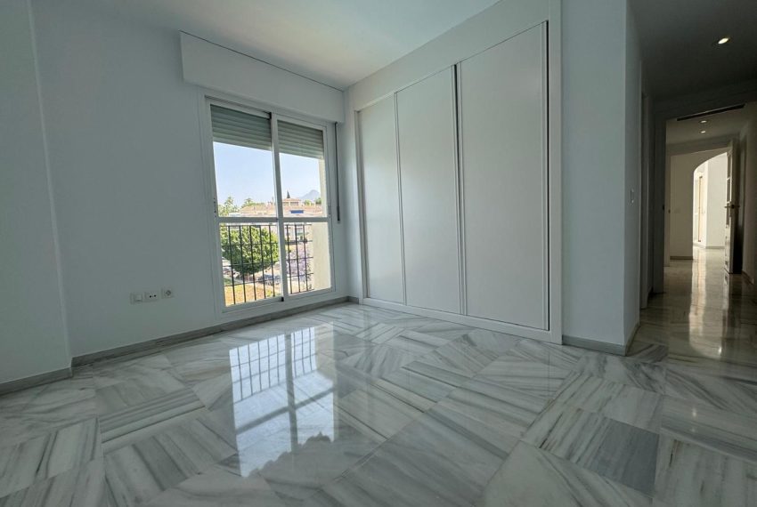 R5069635-Apartment-For-Sale-Nueva-Andalucia-Penthouse-2-Beds-94-Built-10