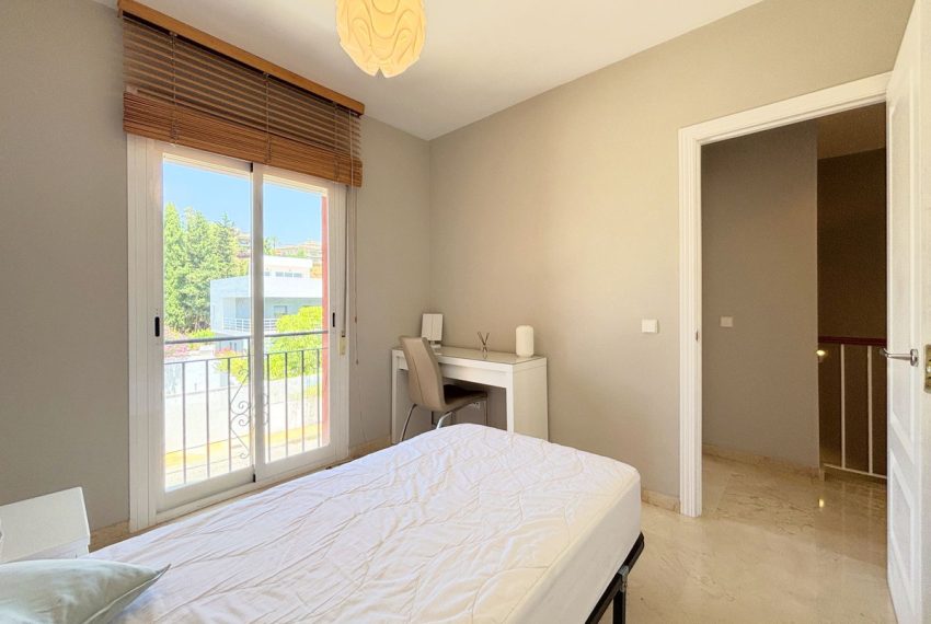 R5069740-Townhouse-For-Sale-Estepona-Terraced-3-Beds-162-Built-19