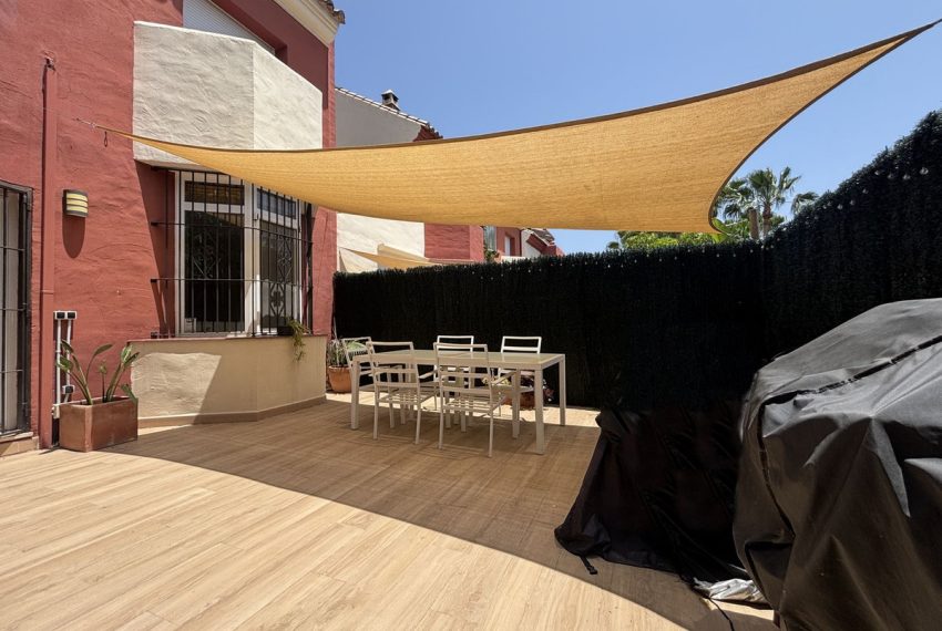 R5069740-Townhouse-For-Sale-Estepona-Terraced-3-Beds-162-Built-3