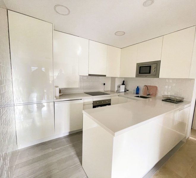 R5069815-Image 1-Middle Floor - 2 Beds - 80 Built