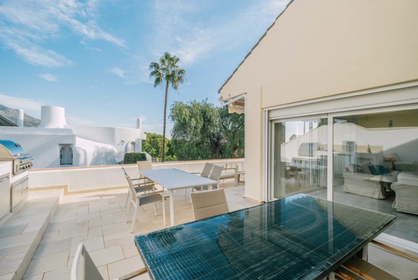 R5069854-Townhouse-For-Sale-Nueva-Andalucia-Semi-Detached-4-Beds-204-Built-13