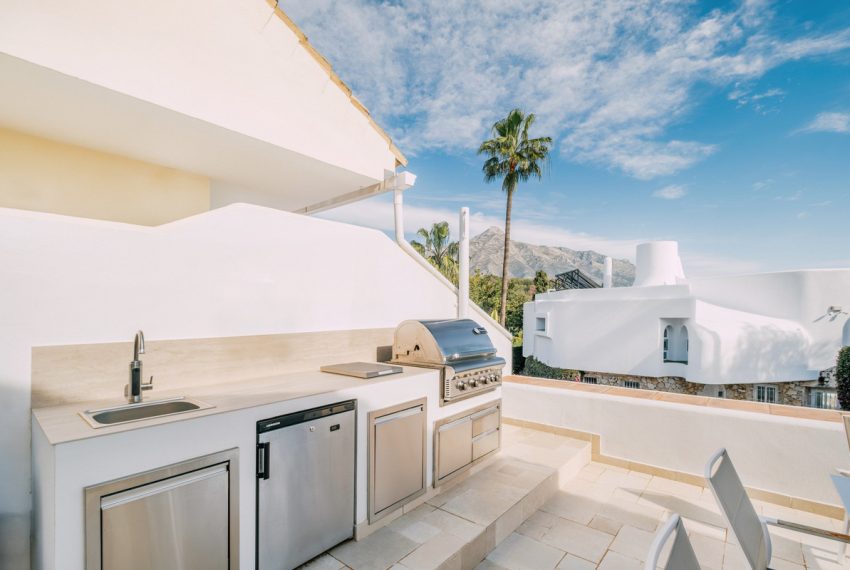 R5069854-Townhouse-For-Sale-Nueva-Andalucia-Semi-Detached-4-Beds-204-Built-14