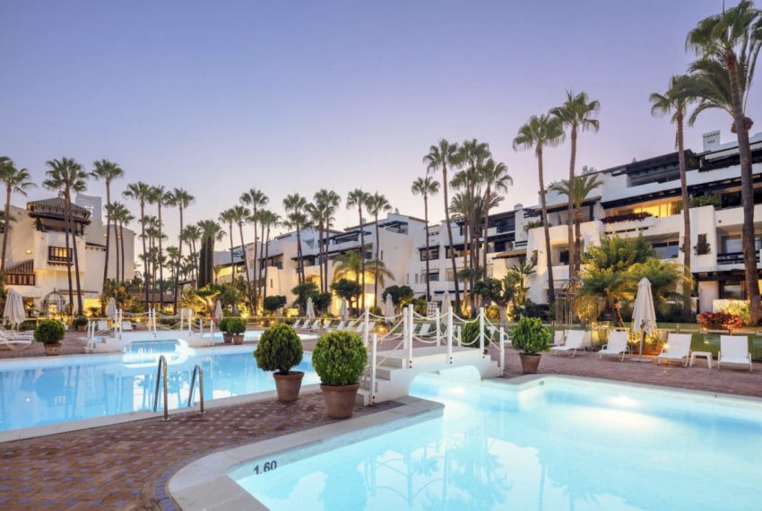 R5069926-Apartment-For-Sale-The-Golden-Mile-Middle-Floor-3-Beds-136-Built-17
