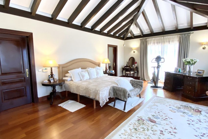 R5069938-Villa-For-Sale-Benahavis-Detached-5-Beds-700-Built-15