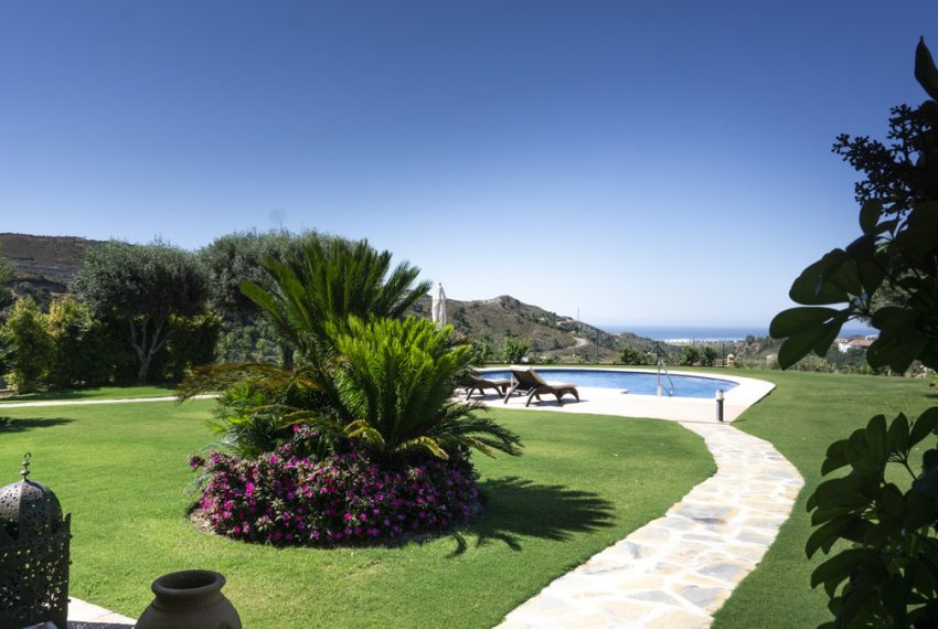 R5069938-Villa-For-Sale-Benahavis-Detached-5-Beds-700-Built-3